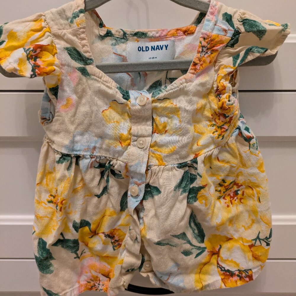 Old Navy Floral Top (12-18 mos)